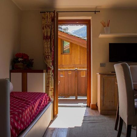 Maison Carrel Elegant 4 เบรยล์-แชร์วิเนีย ภายนอก รูปภาพ