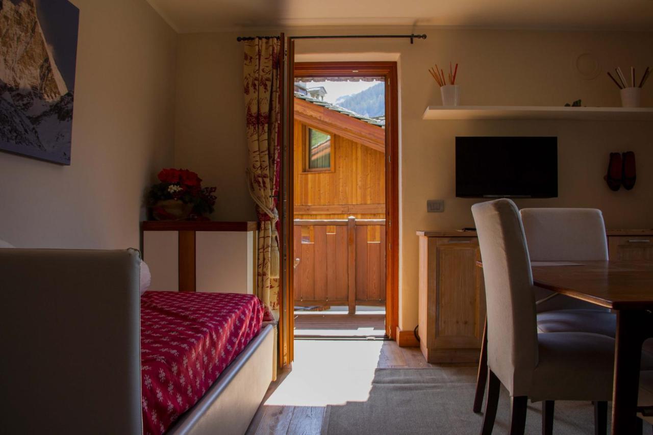 Maison Carrel Elegant 4 เบรยล์-แชร์วิเนีย ภายนอก รูปภาพ